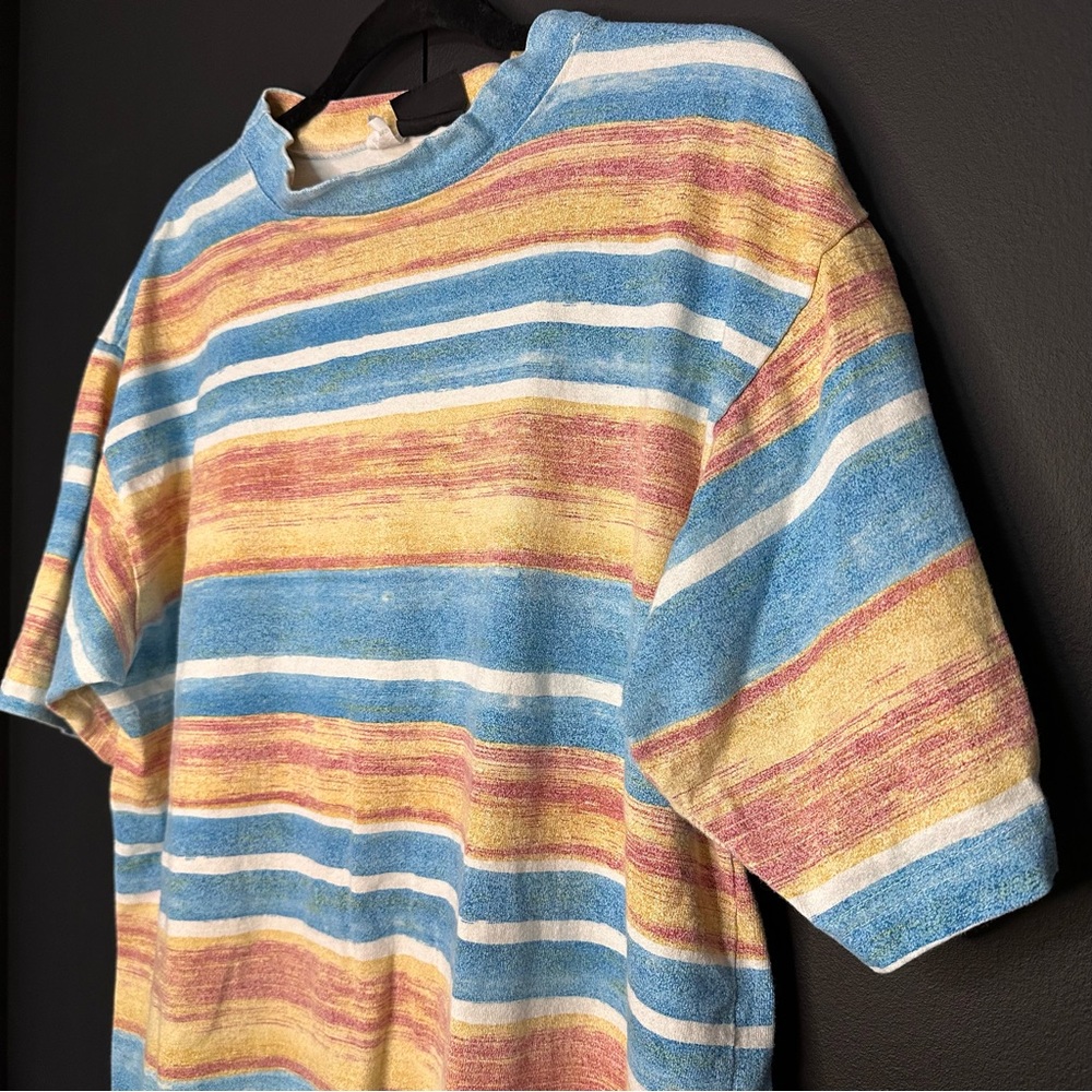 Maui Trading Company Made in USA Vintage Striped Multicolor T-Shirt Size Large